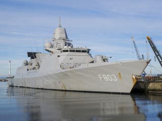 Den Helder, 20 januari 2017.Marine schepen in de haven van Den Helder